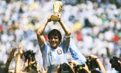 Mời bạn đọc viết về những kỷ niệm khó quên với Diego Maradona