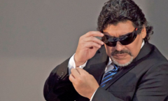 11 người con tranh chấp tài sản 100 triệu USD của Diego Maradona
