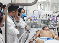 Nam sinh nguy kịch do nhiễm khuẩn chưa thể xác định