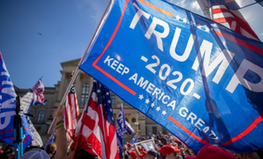 Người ủng hộ ông Trump đòi lại 2,5 triệu USD quyên góp cho vụ kiện