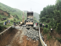 Quốc lộ 26 bị sụt lún: Chưa thể thông tuyến Đắk Lắk - Khánh Hoà trong hôm nay