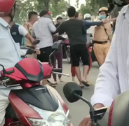 Làm rõ vụ nhóm người hành hung CSGT ở TP.HCM