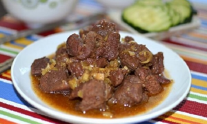 Món ngon mỗi ngày: Bắp bò kho gừng sả 