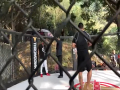 Video: Thách thức Từ Hiểu Đông, 'hậu duệ Thái Cực Quyền' thua thảm trong 10 giây