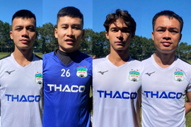 4 tân binh HAGL ra mắt trong buổi tập đặc biệt của HLV Kiatisak