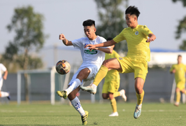 Hạ U17 Nutifood, U17 Hà Nội vào bán kết U17 Cúp Quốc gia
