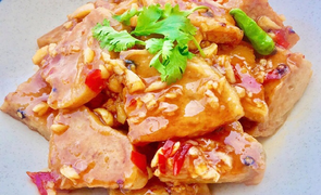 Món ngon dễ làm: Giò lụa rim mắm 