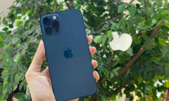 Mua iPhone 12, người Việt cần làm việc bao nhiêu ngày?