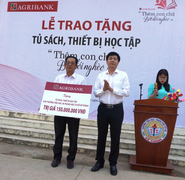 'Thêm con chữ, bớt đói nghèo': Chương trình tài trợ cho giáo dục nhân văn