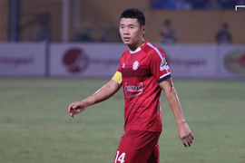 Văn Thuận chấn thương khi đá phủi, CLB TP.HCM yêu cầu tự trả phí phẫu thuật 