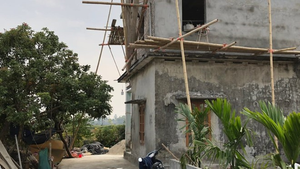 Sập giàn giáo ở Thái Bình, 3 người chết