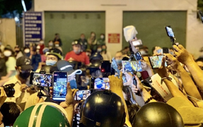 Tranh nhau livestream khi Chí Tài qua đời: Xin cho cái chết được yên