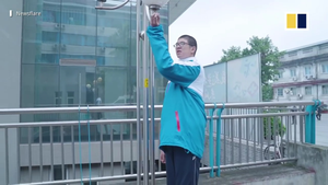 Video: Thiếu niên 14 tuổi ở Trung Quốc cao 2,21m, phá kỷ lục thế giới