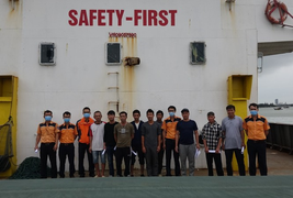 Đưa 11 người trên tàu chở than bị chìm về đến Đà Nẵng