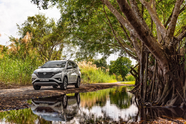 Tiết kiệm tới 50 triệu đồng khi mua Toyota Rush trong tháng 12