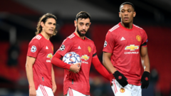 Nhận định bóng đá Leicester City vs Man Utd: Quỷ đỏ chiếm ngôi nhì 
