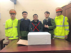 Công an Nghệ An bắt trùm ma túy, thu 19 bánh heroin