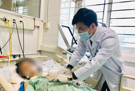 Cứu cô gái 17 tuổi bị vật sắc nhọn đâm thấu ngực