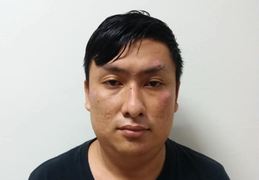 Mâu thuẫn việc đi nhầm đường, 2 tài xế 'ngáo đá' xô xát khiến một người chết