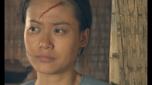 Hồng Ánh vào vai người phụ nữ phải tự hủy hoại nhan sắc, hóa điên trong phim mới