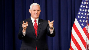 Phó Tổng thống Pence và loạt quan chức Nhà Trắng công khai tiêm vaccine COVID-19