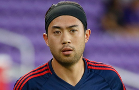 Chiêu mộ Lee Nguyễn, CLB TP.HCM không còn ăn 'bánh vẽ'?