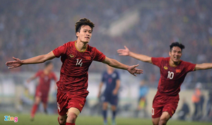 Tiền vệ Hoàng Đức: 'Tôi phải học hỏi rất nhiều từ các anh lớn'