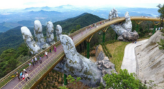 COVID-19 khiến khách du lịch đến Việt Nam sụt giảm thế nào trong năm 2020?