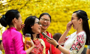 Trường đại học ở TP.HCM thưởng Tết lên tới 70 triệu đồng