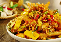 Món ăn vặt dễ làm : Chân gà sốt Thái chua cay