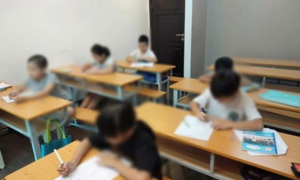 Phụ huynh đua nhau cho con đi học thêm trước lớp 1, có cần thiết?