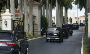Thái độ đối lập của hàng xóm ông Trump ở 'Cung điện mùa đông' Mar-a-Lago