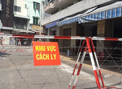 Thêm 1 người vượt biên về TP.HCM cùng BN1451 dương tính với SARS-CoV-2