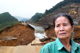 Vỡ kênh nghìn tỷ ở Thanh Hóa: Nạn nhân thoát chết kể phút thác nước đổ ầm ầm