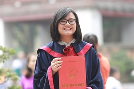 Nữ sinh giành học bổng của đại học danh tiếng nước Mỹ với bài luận triết học