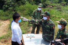 Lắp camera dọc tuyến biên giới chống xuất, nhập cảnh trái phép