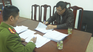 Phá đường dây đánh bạc qua mạng, bắt trùm cá độ ở Huế