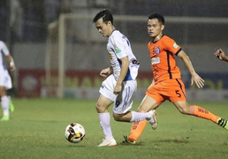 Video trực tiếp HAGL vs SHB Đà Nẵng: Kiatisak chỉ đạo từ phòng cách ly