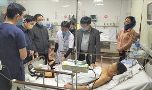 Rơi thang tời, 11 công nhân thương vong: Lãnh đạo Nghệ An chỉ đạo 'nóng'