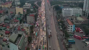 Video: Cao tốc Pháp Vân ùn tắc 8 km sau kỳ nghỉ Tết Dương lịch