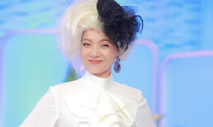 Vì sao NSND Lê Khanh được gọi là 'bà già tăng động'?