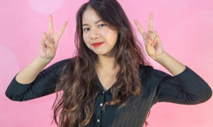Thiếu nữ 15 tuổi được đề cử ở hạng mục Hot Youtuber của năm