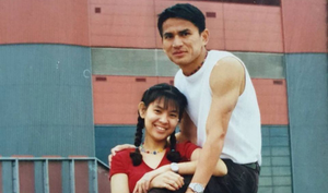 Vợ HLV Kiatisak kể chuyện chồng sang HAGL bằng thơ