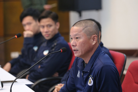 HLV Chu Đình Nghiêm: 'Dùng cầu thủ trẻ, phải tùy thời điểm'