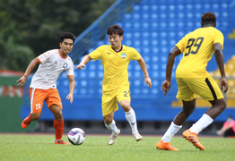 HLV Kiatisak có chiến thắng đầu tay cùng HAGL