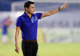 Kiatisak tiết lộ điểm yếu của HAGL sau trận thắng đầu tay