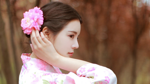 Viên uống trắng da White Skin Hoa Bảo: Bí kíp trắng da với Glutathione