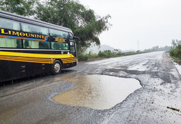 Ma trận ‘ổ voi’, ‘ổ gà’ trên tuyến đường tránh Nam Hải Vân - Túy Loan