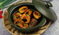Cá lóc kho tiêu đậm đà, hao cơm