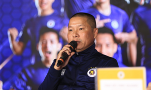 HLV Chu Đình Nghiêm: 'HAGL có Kiatisak, Hà Nội FC khó đá hơn nhiều' 
